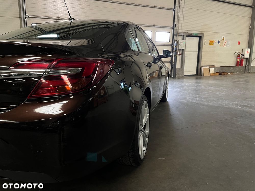 Opel Insignia 2.0 CDTI Active - 10