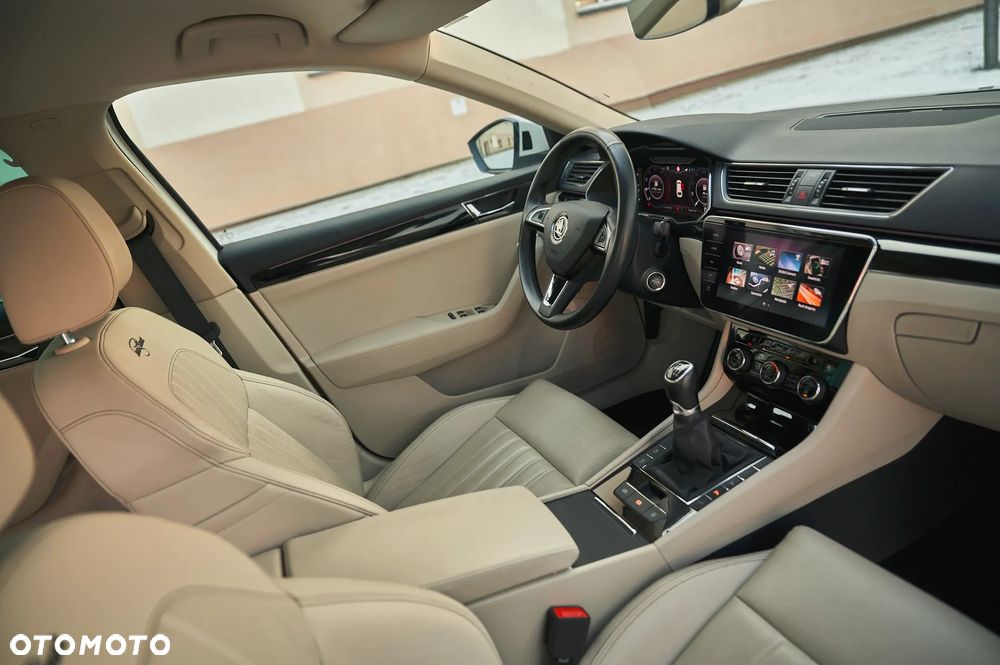 Skoda Superb 2.0 TDI L&K - 26