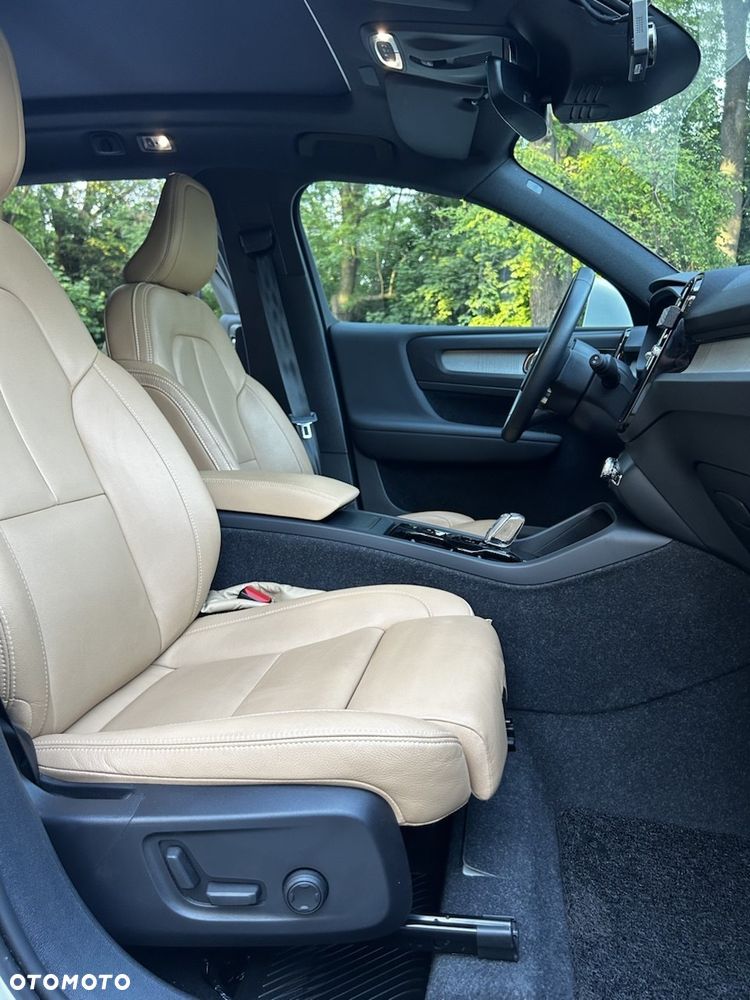Volvo XC 40 B4 B AWD R-Design - 11