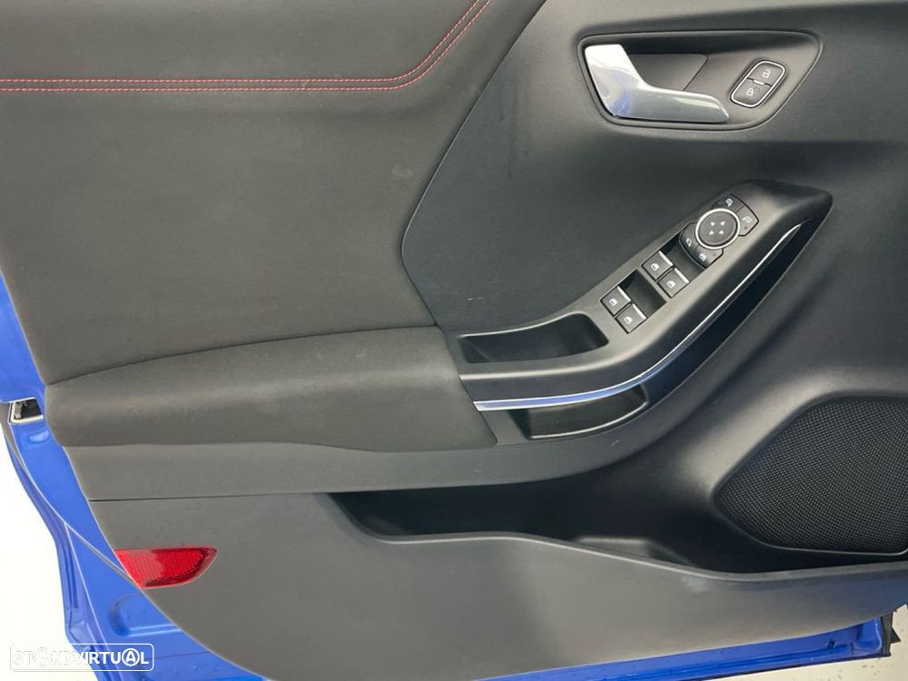 Ford Puma 1.0 EcoBoost MHEV ST-Line — fotografia 17