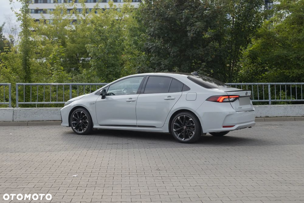 Toyota Corolla 1.8 Hybrid GR Sport - 6