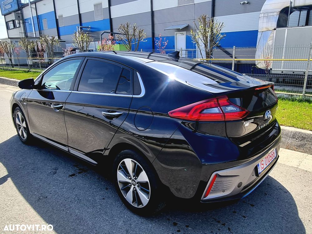 Hyundai IONIQ 1.6 GDI Premium - 2