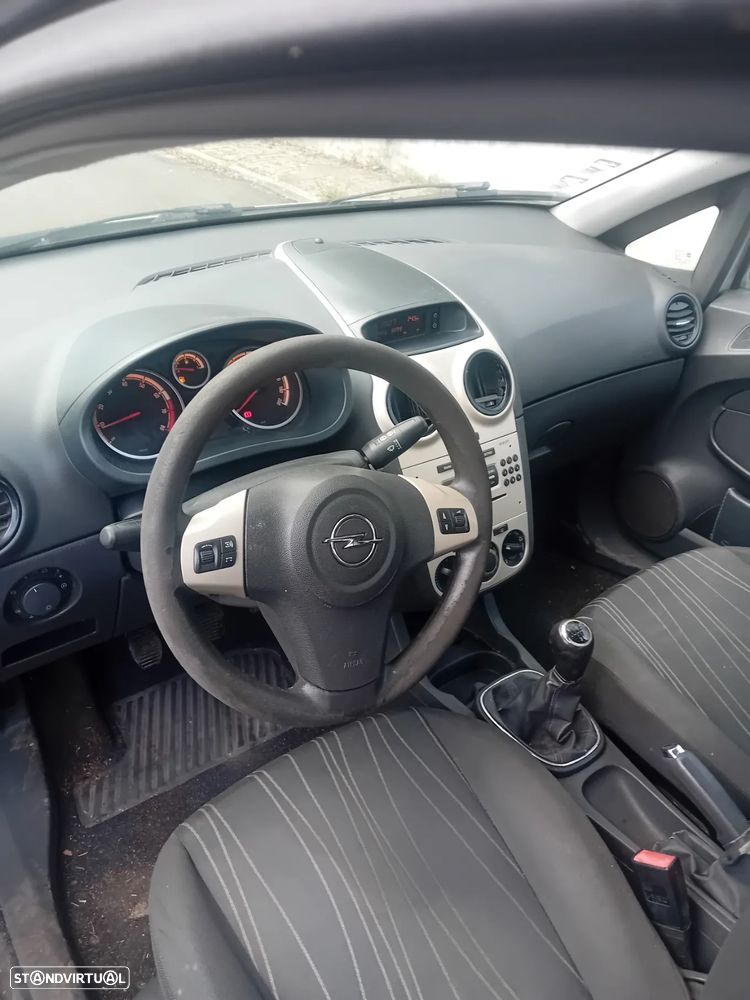 Opel Corsa 1.2 Enjoy - 4