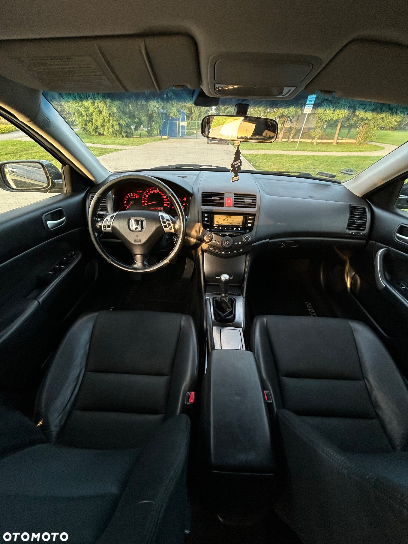 Honda Accord 2.0 Executive - 14