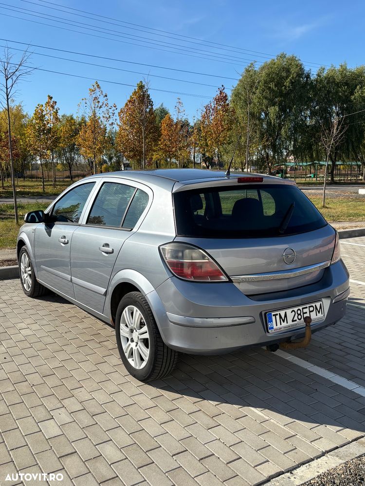 Opel Astra - 4