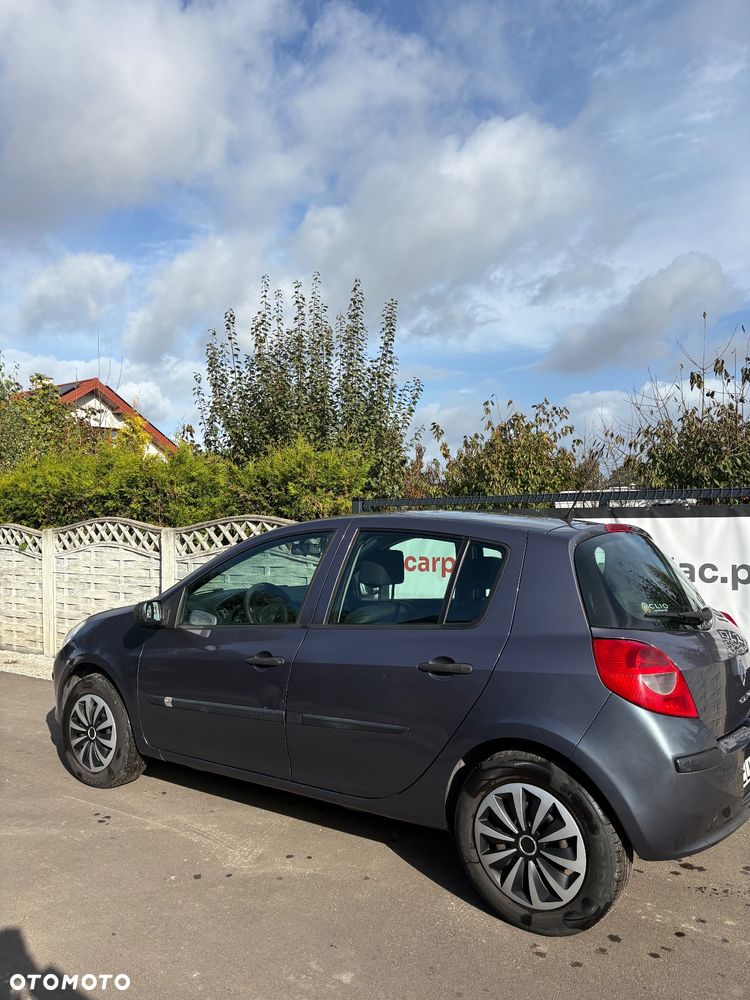 Renault Clio 1.2 16V Expression - 4