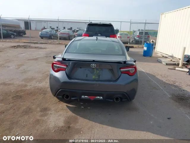 Toyota GT86 2.0 Dynamic - 9