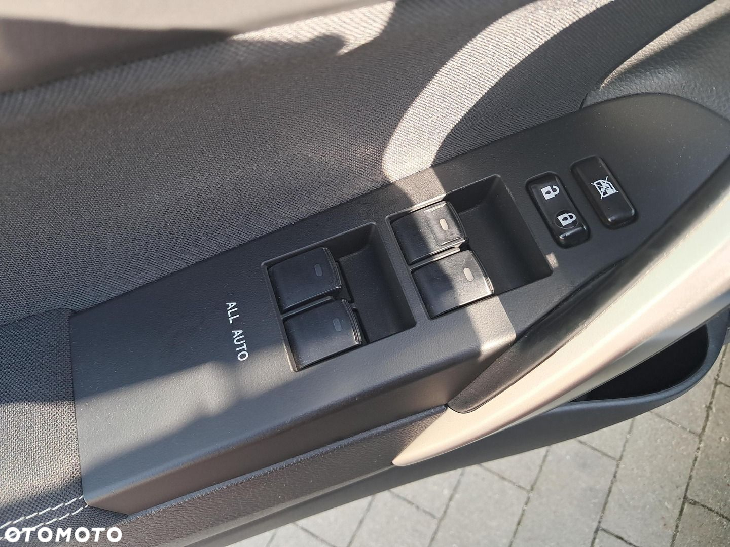 Toyota Auris Hybrid 135 Prestige - 20