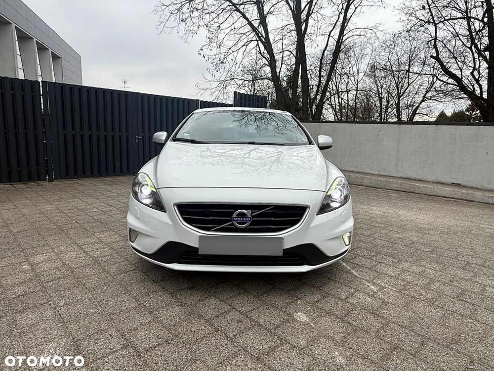 Volvo V40 D2 RDesign - 16