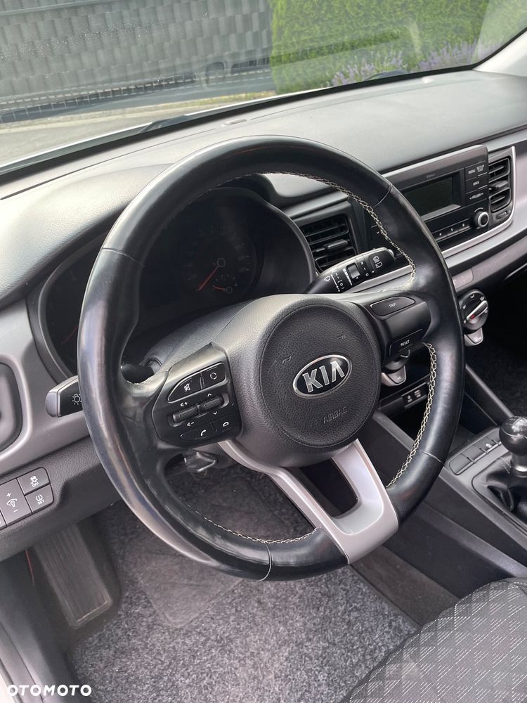 Kia Rio 1.2 Attract - 19