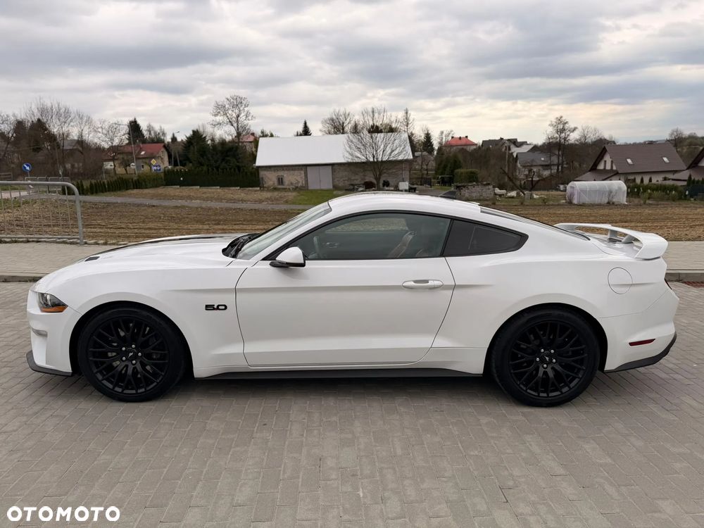 Ford Mustang - 8