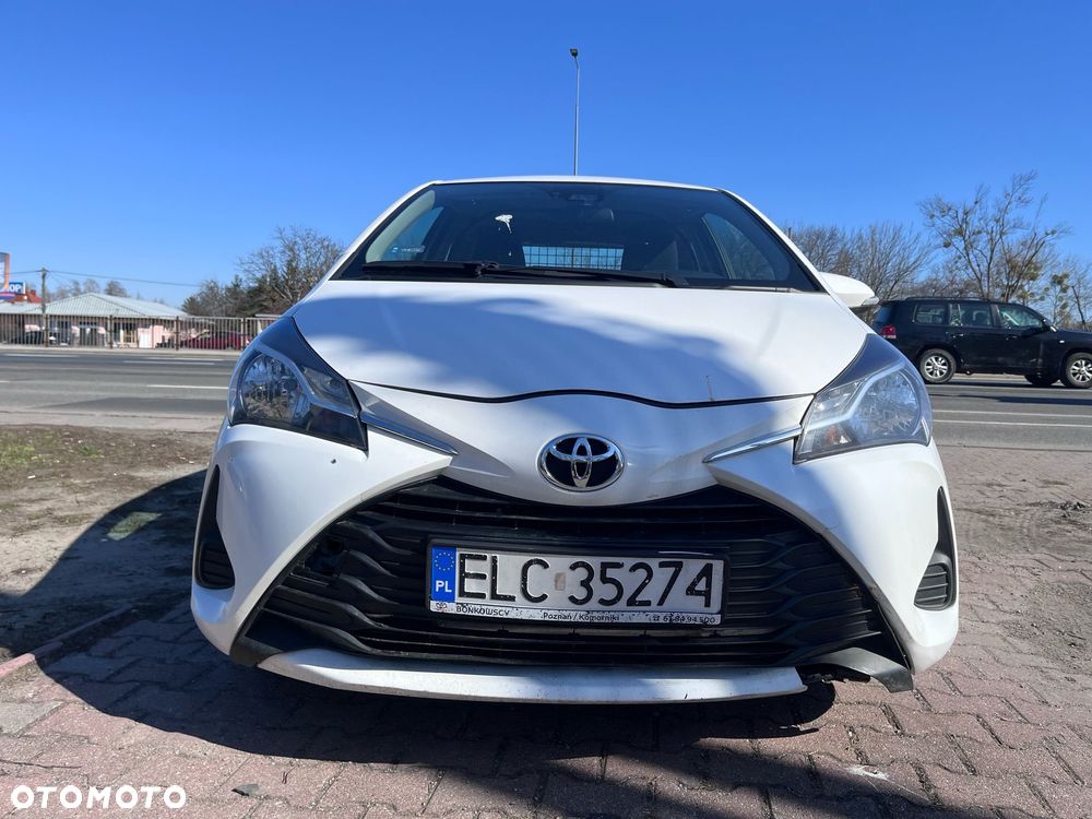 Toyota Yaris 1.0 Premium - 22