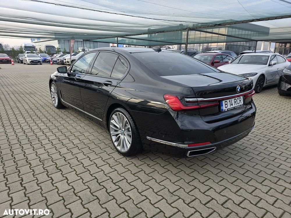 BMW Seria 7 740d xDrive MHEV - 3