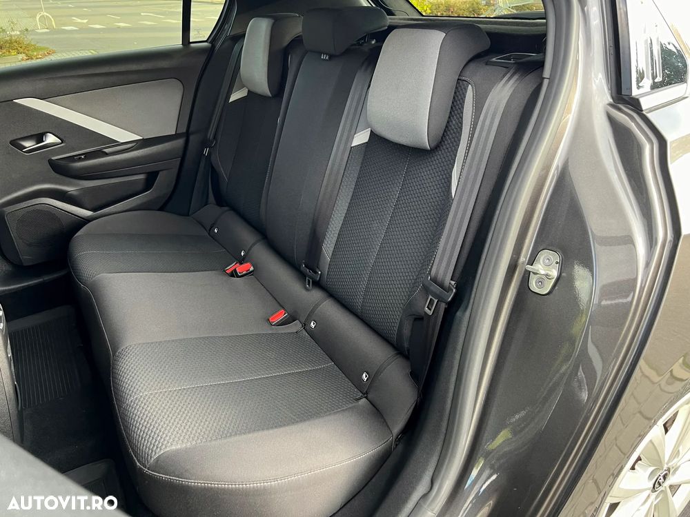 Opel Astra 1.2L Turbo Start/Stop AT8 Elegance - 13