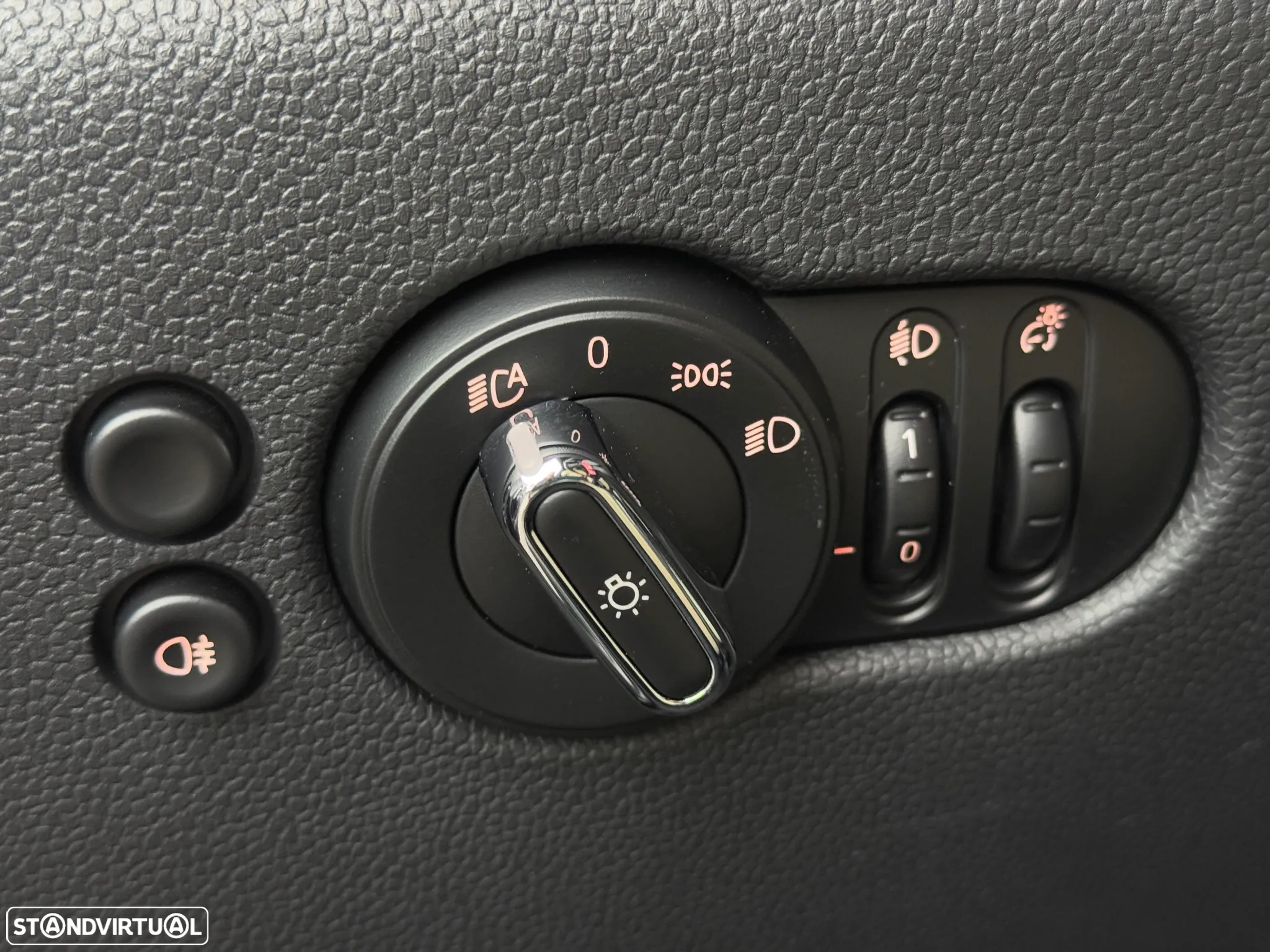 MINI 3 Portas Cooper SE Resolute Edition - 7
