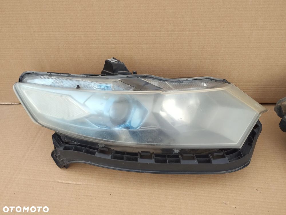 Honda Insight II 09-14r lampa przód przednia prawa + lewa UK - 2