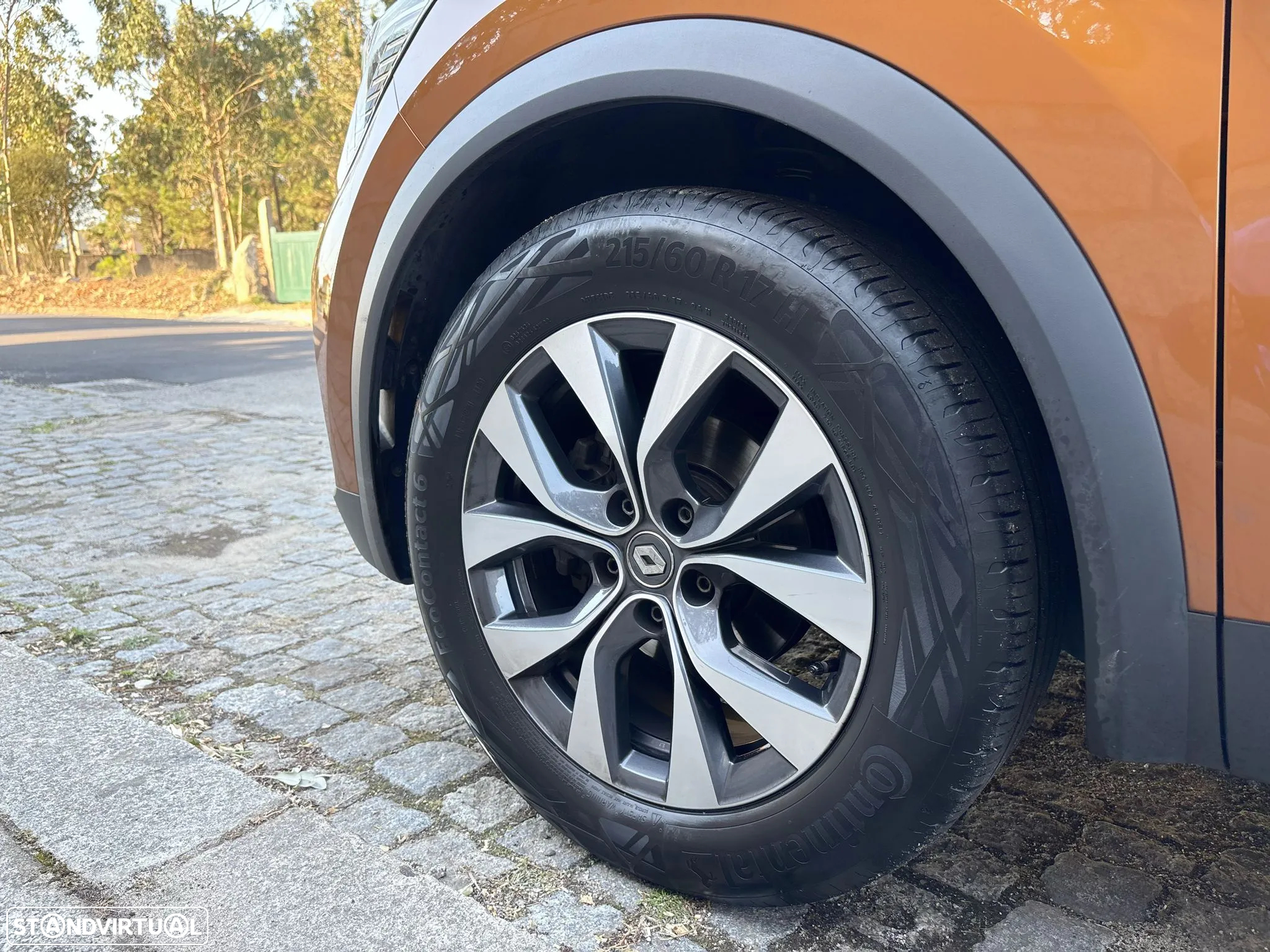 Renault Captur 1.0 TCe Exclusive Bi-Fuel - 18