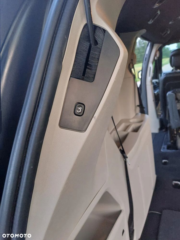 Dodge Grand Caravan - 31
