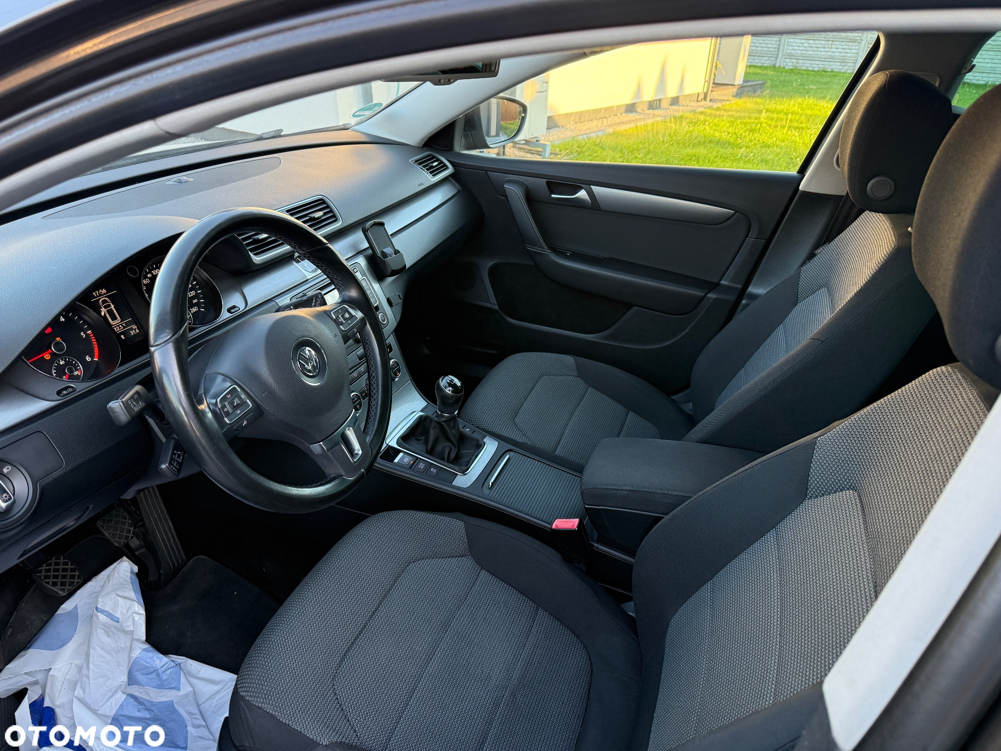 Volkswagen Passat 2.0 TDI Comfortline - 10