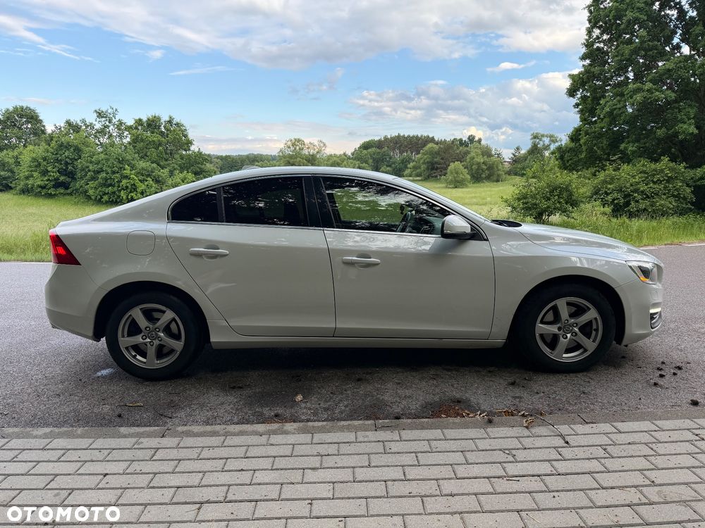 Volvo S60 D4 Drive-E R-Design Momentum - 9