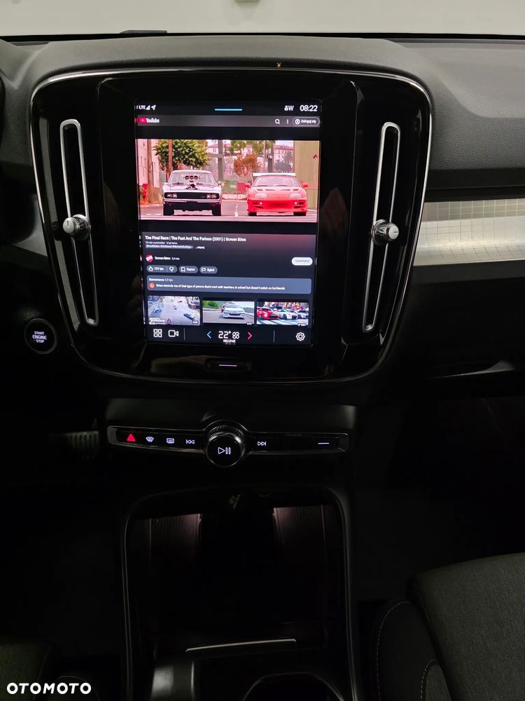 Volvo XC 40 B3 B DKG Ultra Dark - 12