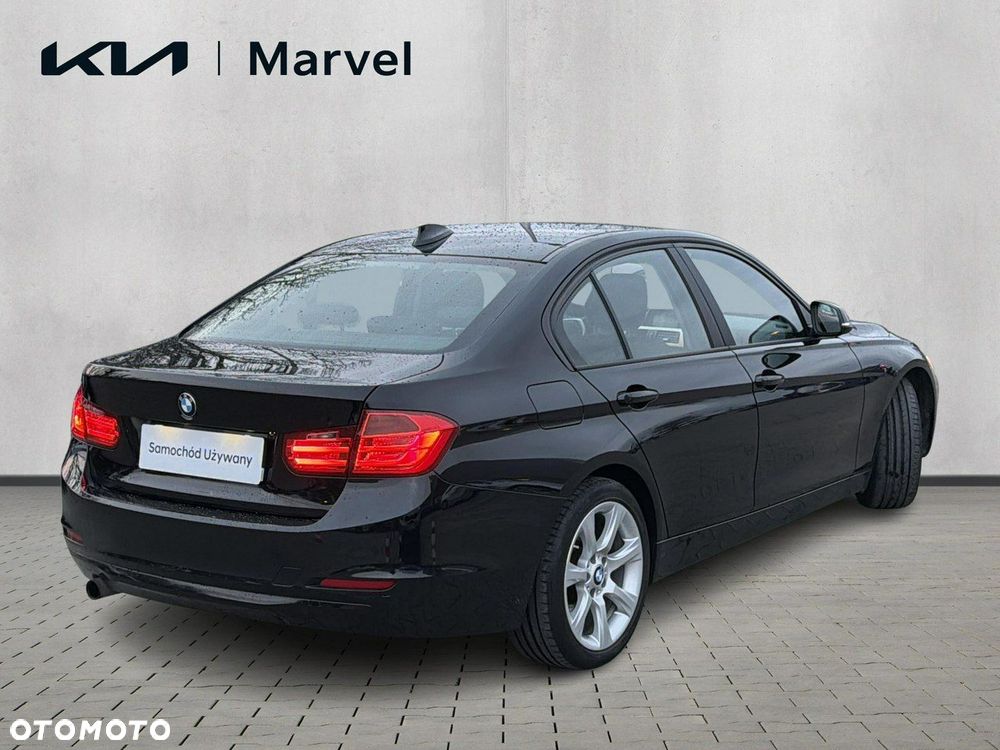 BMW Seria 3 316i - 7