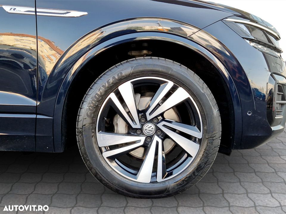 Volkswagen Touareg V6 TDI R-Style - 12