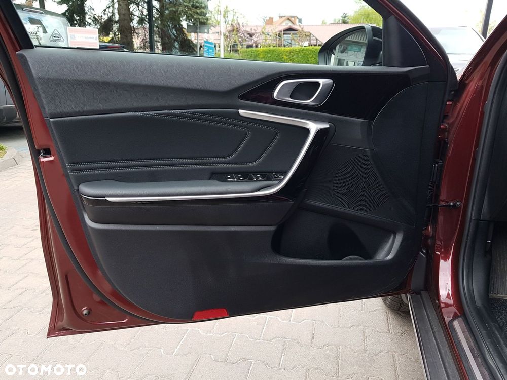 Kia XCeed 1.6 T-GDI Tribute DCT - 10