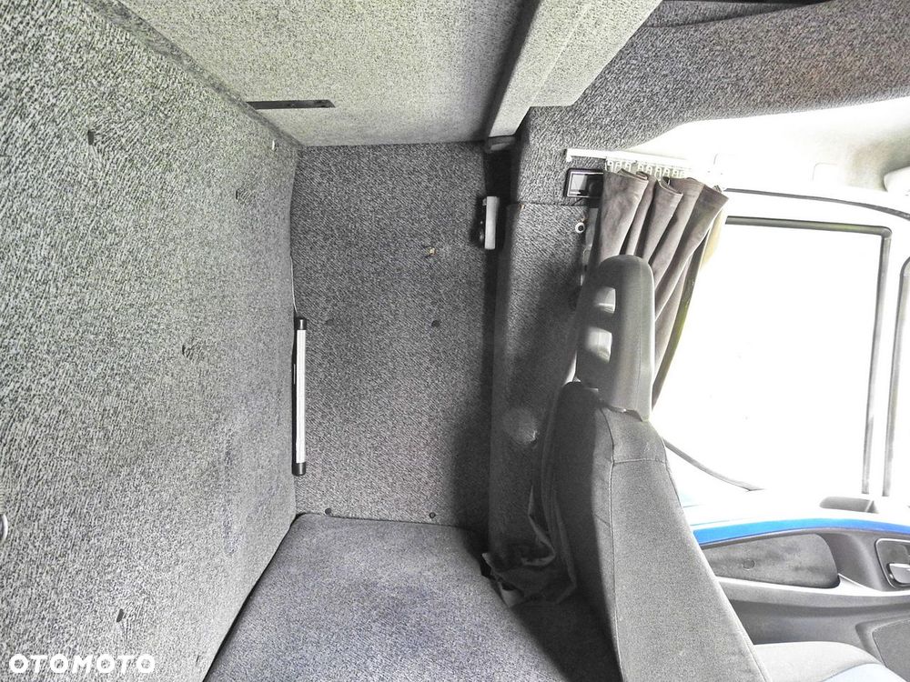 Iveco DAILY 70C18 PLANDEKA WINDA 12 PALET WEBASTO TEMPOMAT BLIŹNIACZE KOŁA KLIMATYZACJA  180KM - 40