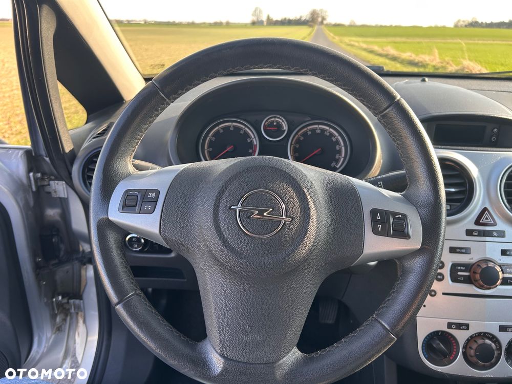 Opel Corsa 1.4 16V Satellite - 17