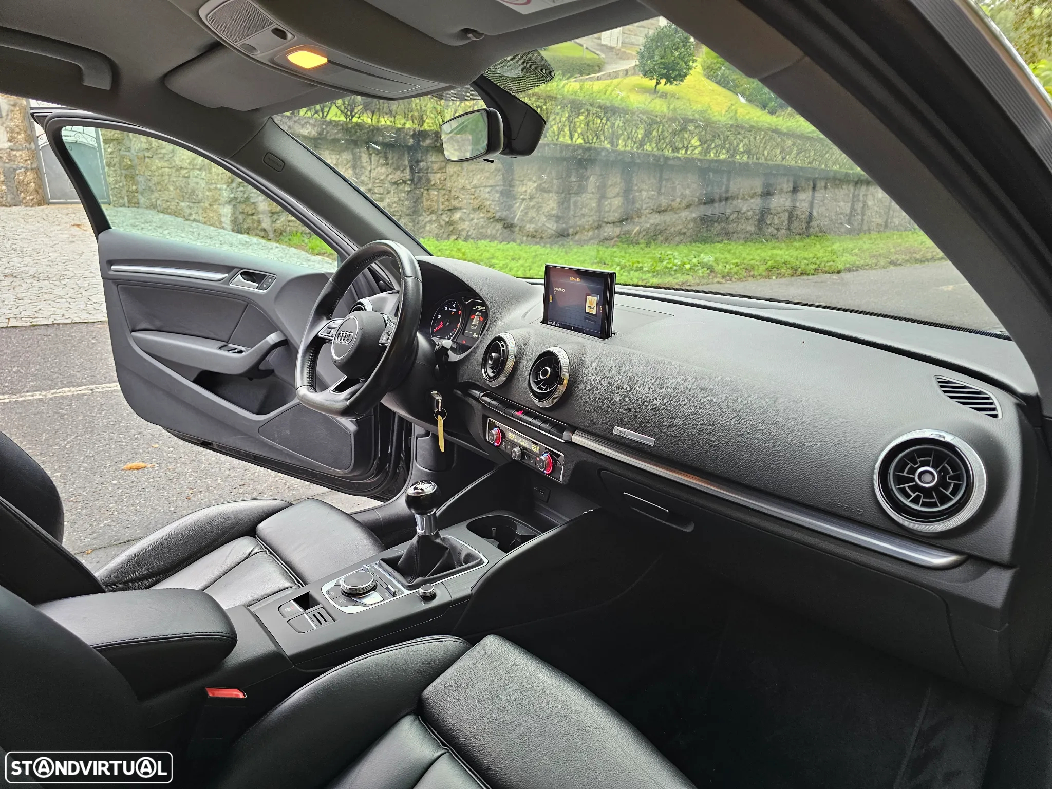 Audi A3 1.6 TDI S-line - 11
