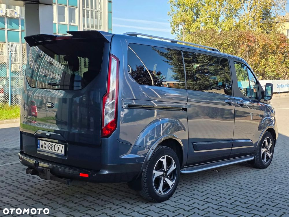 Ford Tourneo Custom - 4