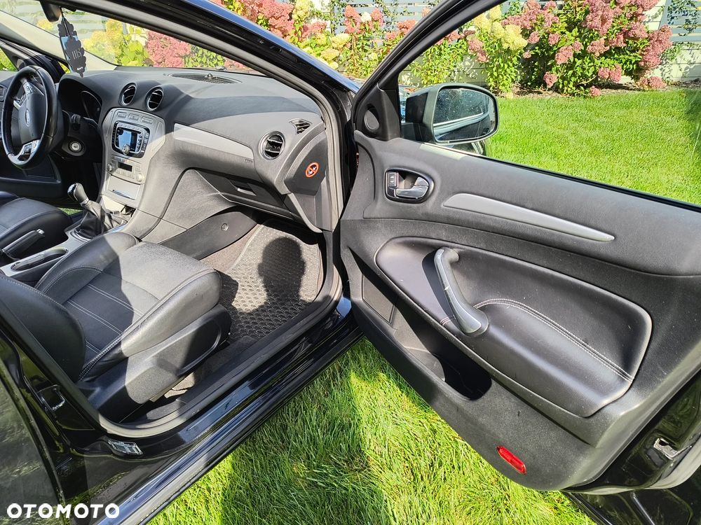 Ford Mondeo 2.0 Platinium X - 20