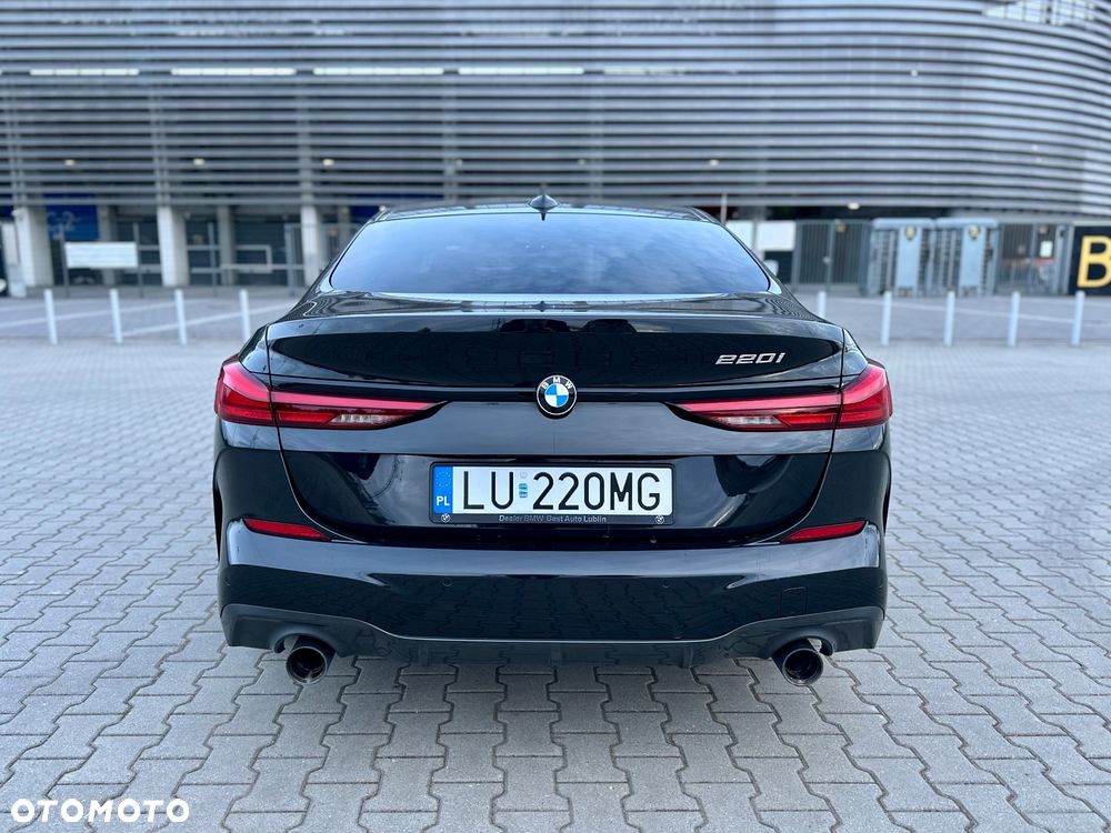 BMW Seria 2 220i M Sport - 9