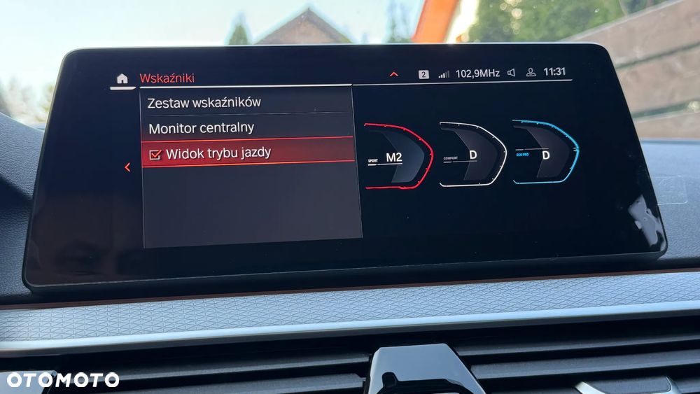 BMW Seria 5 520d xDrive M Sport sport - 32