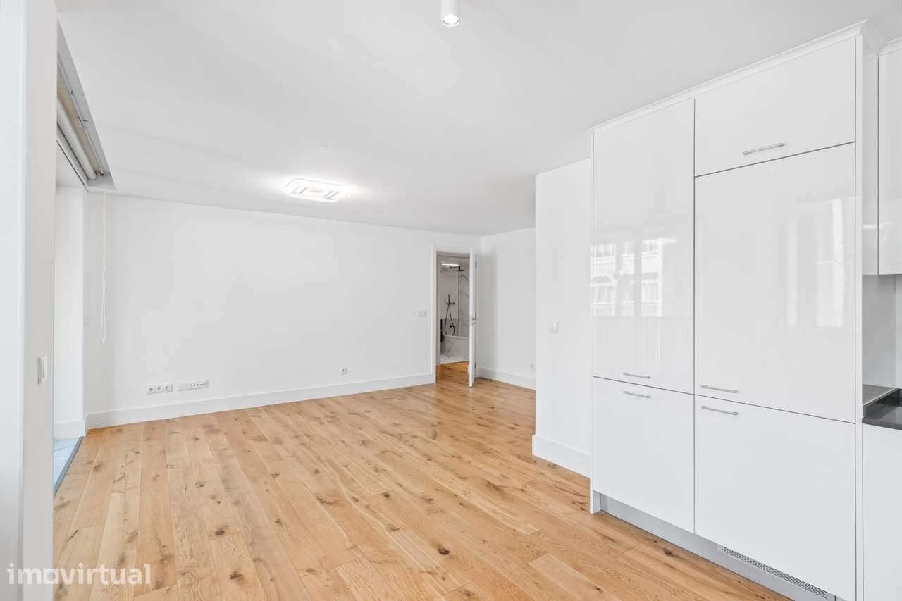 Moderno apartamento T2 na Prestigiada Avenida Duque d'Ávila - Grande imagem: 3/21