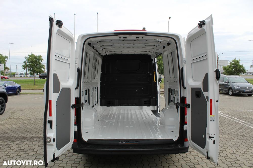 Volkswagen Crafter 3.5 Furgon L3H2 FWD 103kW, 2026 - 10