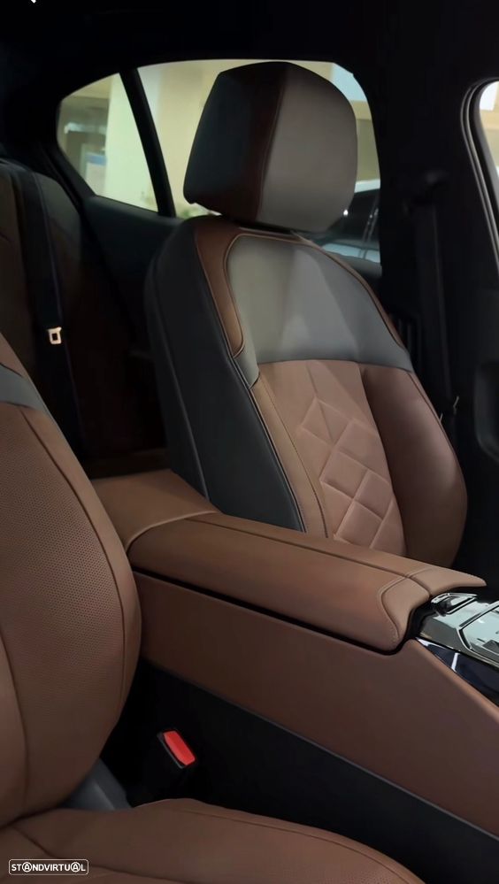 BMW i5 M60 xDrive Pack Desportivo M Pro - 17