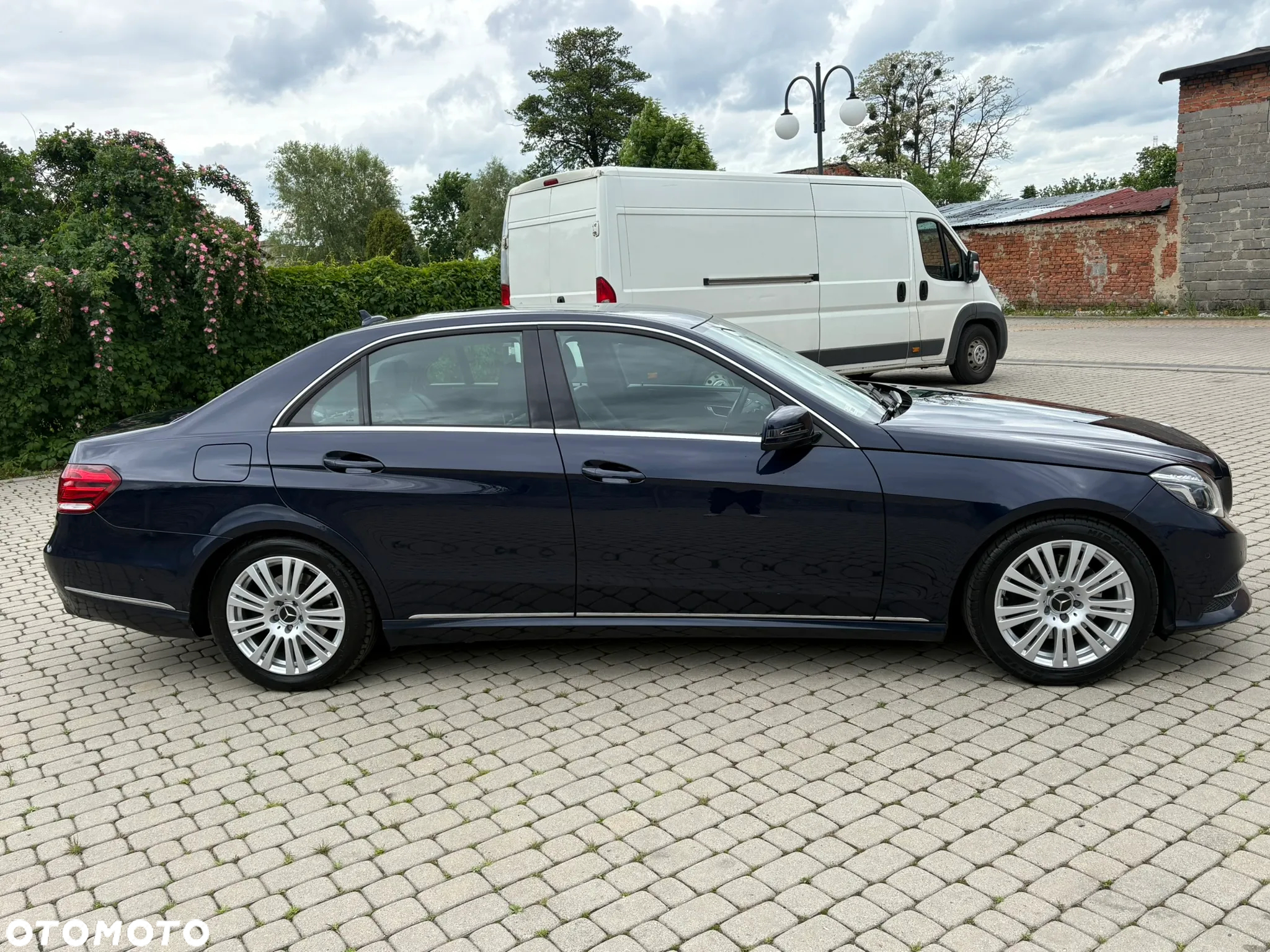 Mercedes-Benz Klasa E 300 T BlueTEC 9G-TRONIC - 7