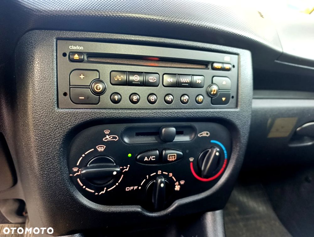 Peugeot 206 plus 75 - 22