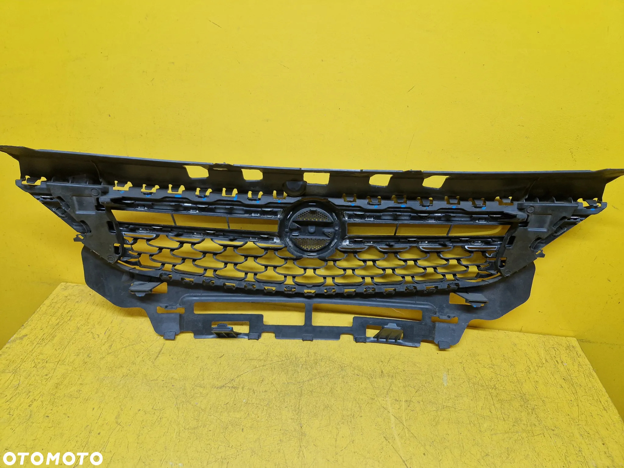 OPEL ASTRA V ATRAPA CHŁODNICY GRILL ZDERZAKA 13448088 - 5