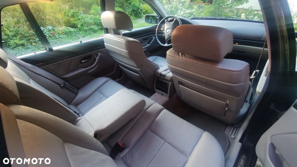 BMW Seria 5 - 10
