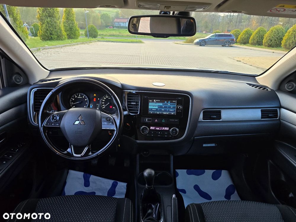 Mitsubishi Outlander 2.0 2WD Edition - 27