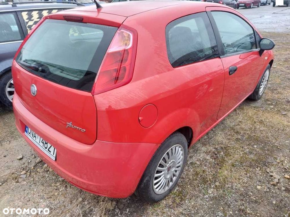 Fiat Grande Punto - 4