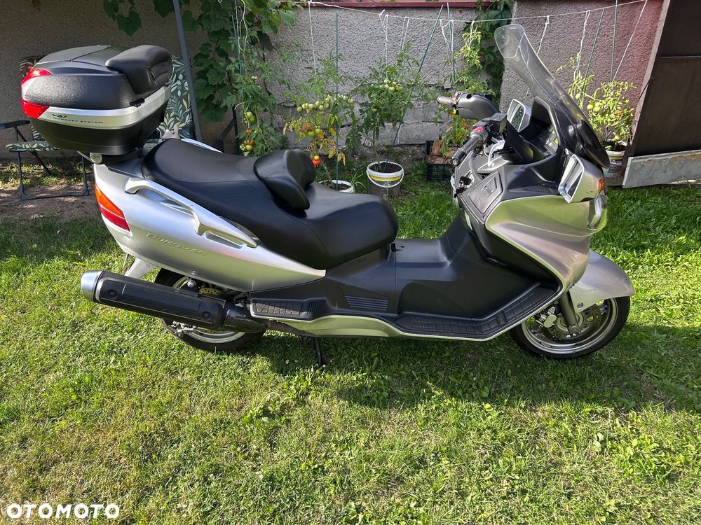 Suzuki Burgman - 4