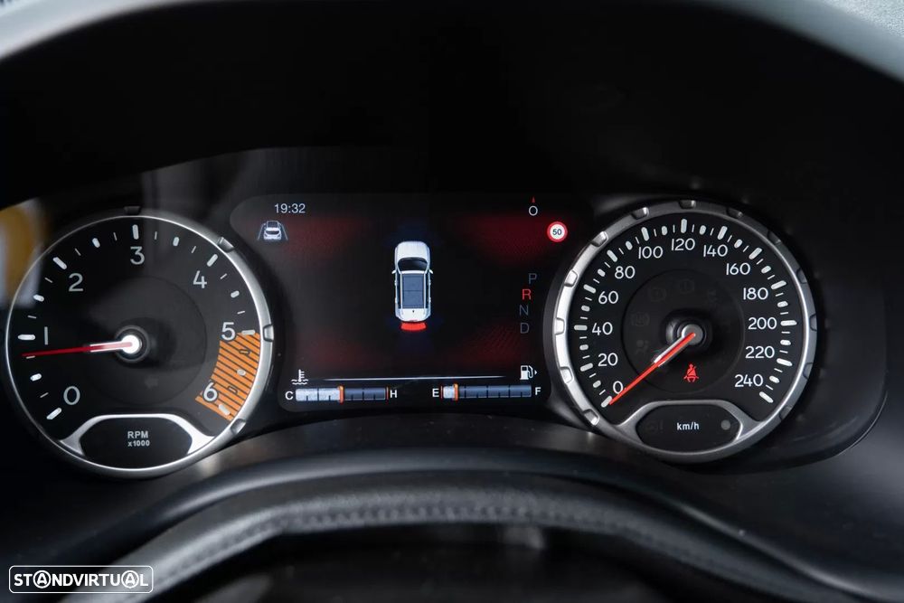 Jeep Renegade 1.6 MJD Limited DCT - 31