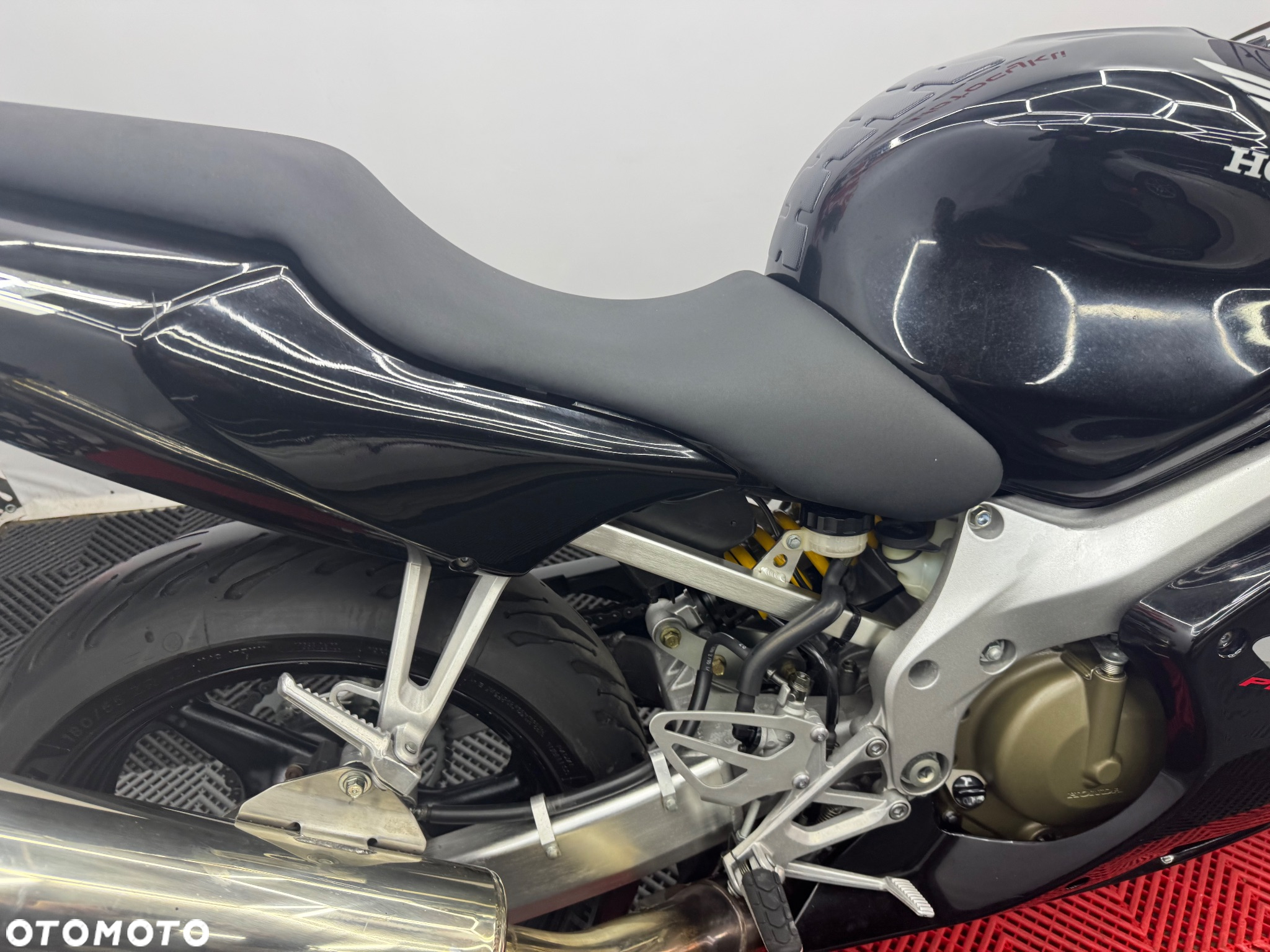 Honda CBR - 33