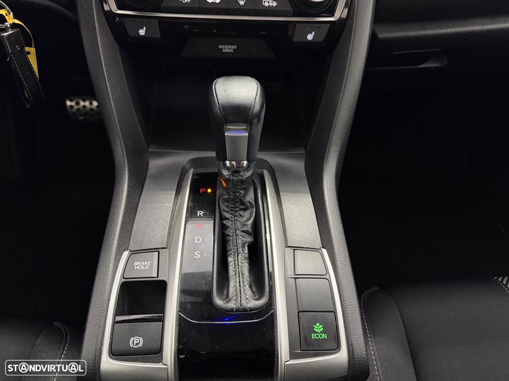 Honda Civic 1.5 i-VTEC Elegance Navi CVT - 19