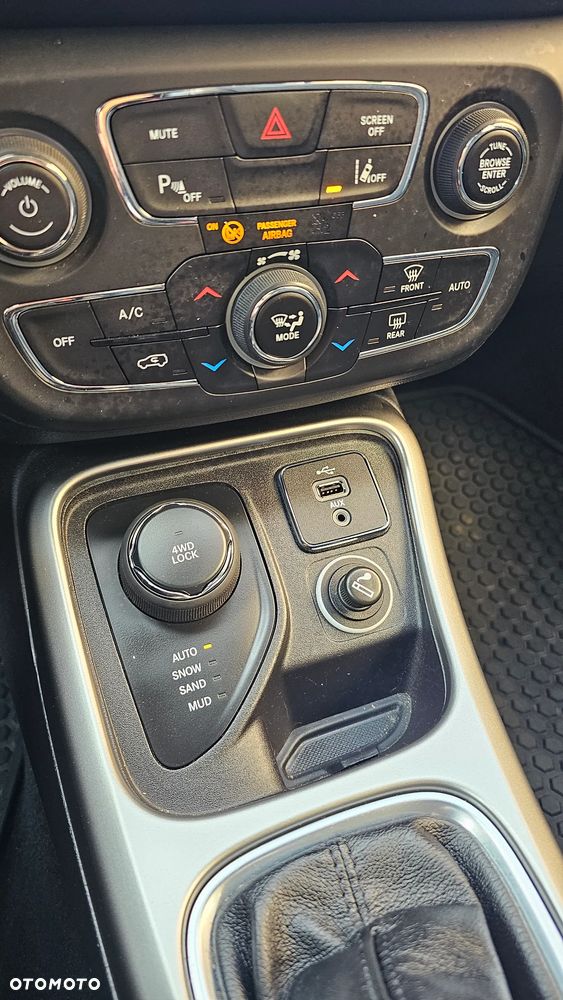Jeep Compass 2.0 MJD Longitude 4WD S&S - 12