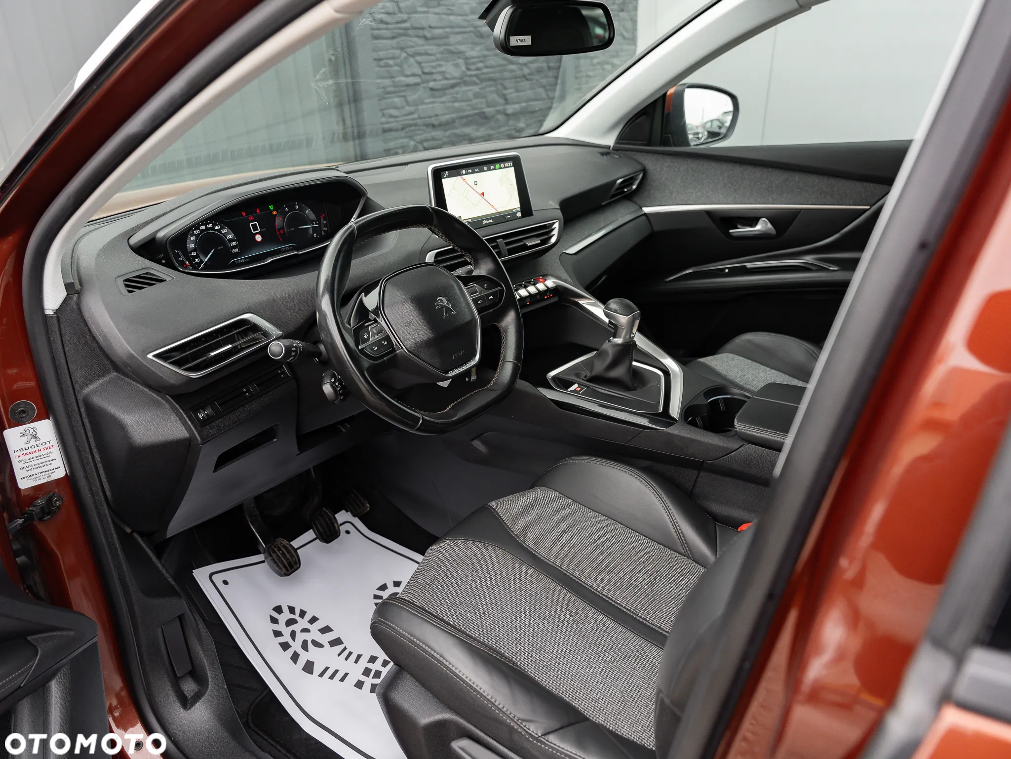 Peugeot 3008 1.6 BlueHDi Allure S&S - 15